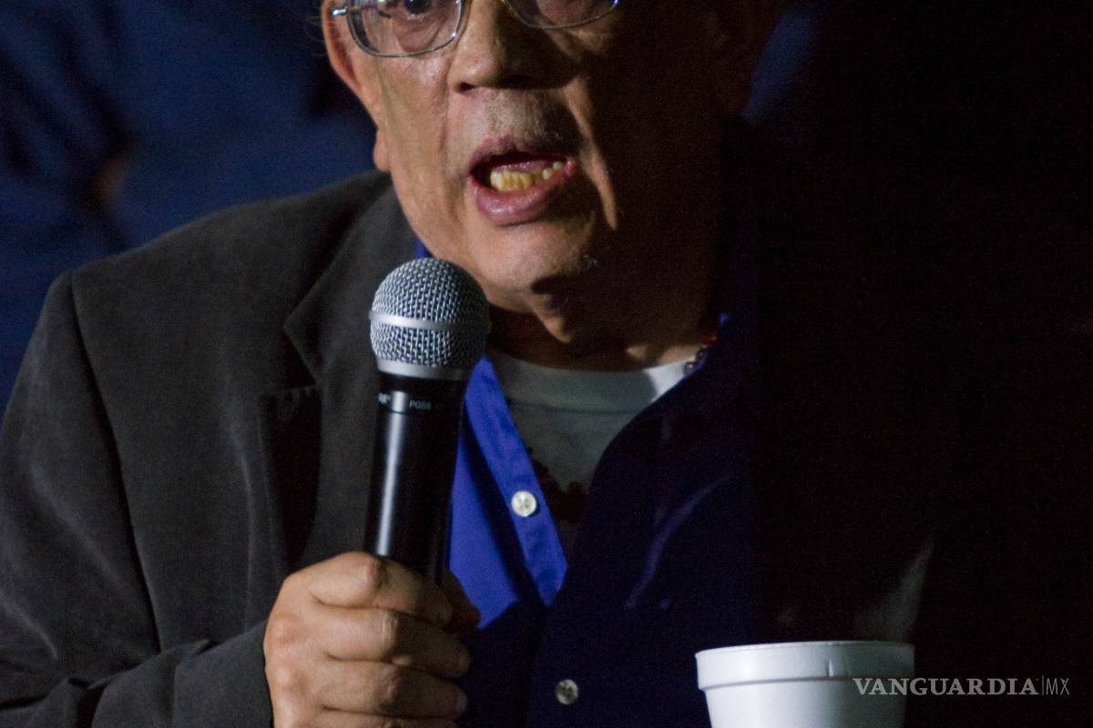 Xavier Robles, coautor de “Rojo amanecer”, recibe homenaje en la Sogem