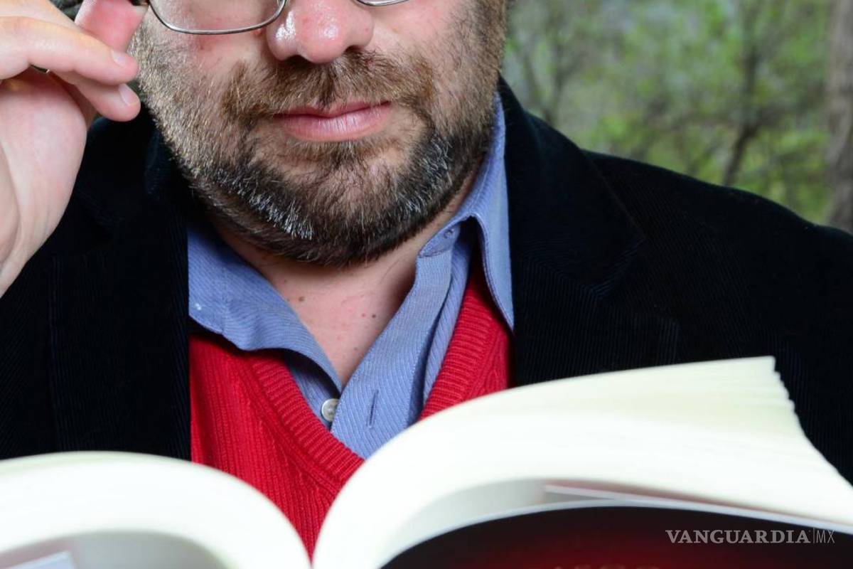 $!Llega a México "Logia", la novela del chileno Francisco Ortega