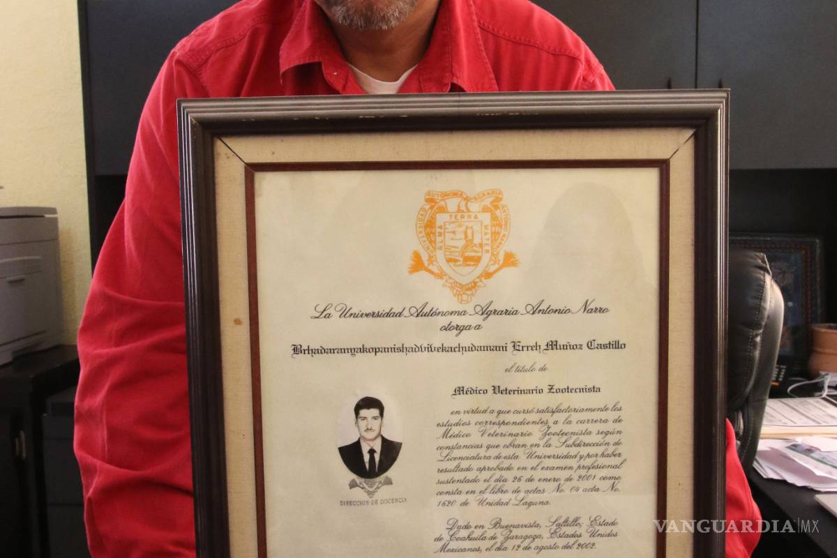 Él tiene el nombre más largo de Saltillo y es de ¡36 letras!... Brhadaranyakopanishadvivekachudamani Erreh Muñoz