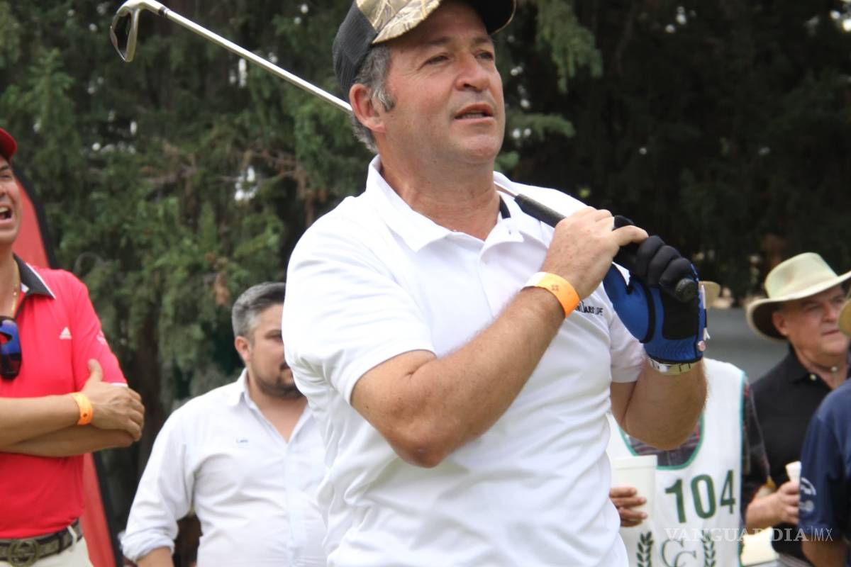 $!Reconocen labor de Héctor López en el Anual de Parras