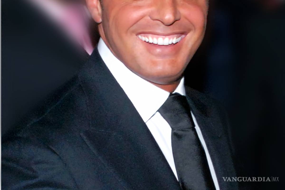 Luis Miguel celebra 35 años de carrera con emotivo video