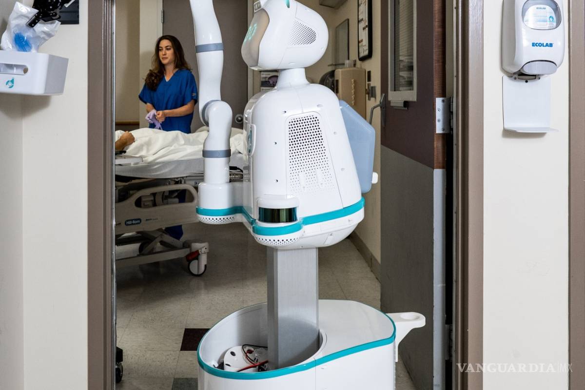 $!Moxi, el robot que ayuda a las enfermeras