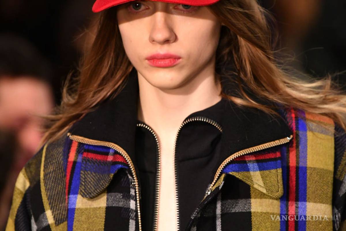 $!Protestas contra Trump llegan a las pasarelas