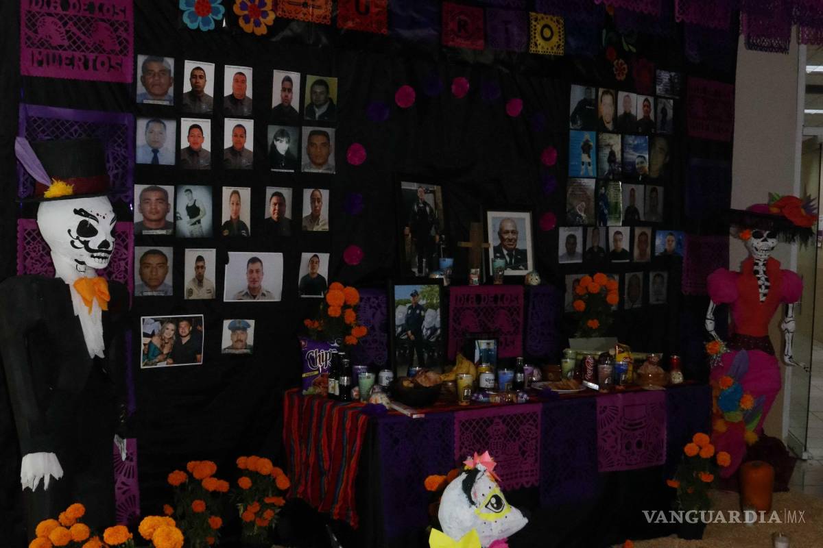 $!La Secretaría de Seguridad se une a las tradiciones del Día de Muertos con un tributo institucional.