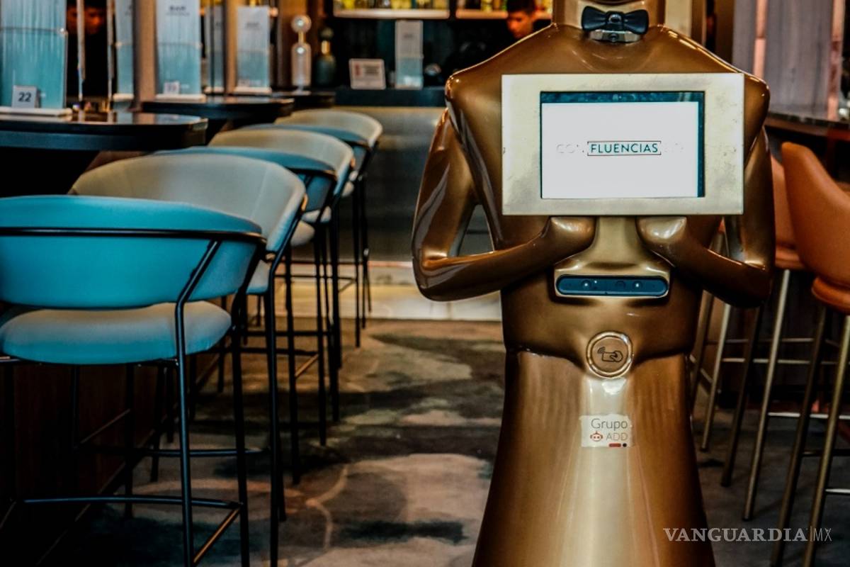 $!Robots, héroes anónimos en los hospitales contra la batalla contra el COVID-19