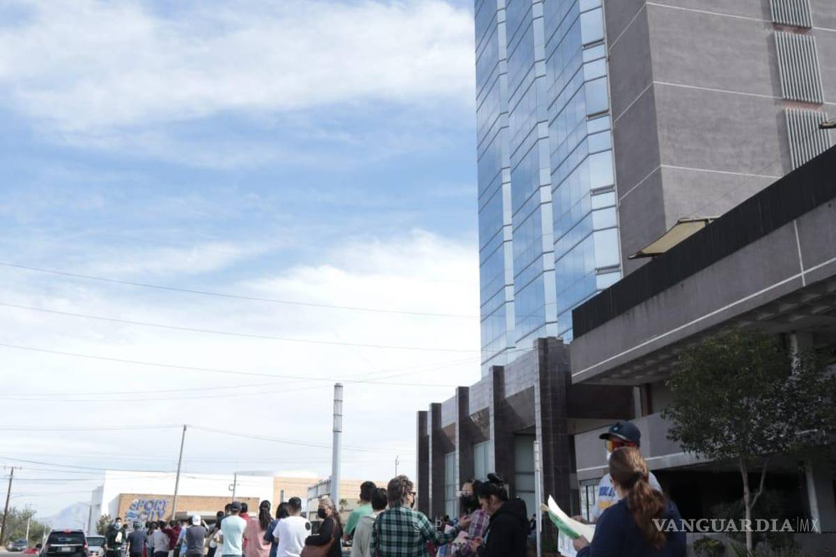 Se ‘cae’ plataforma Paga Fácil para pago de placas; usuarios saturan sistema