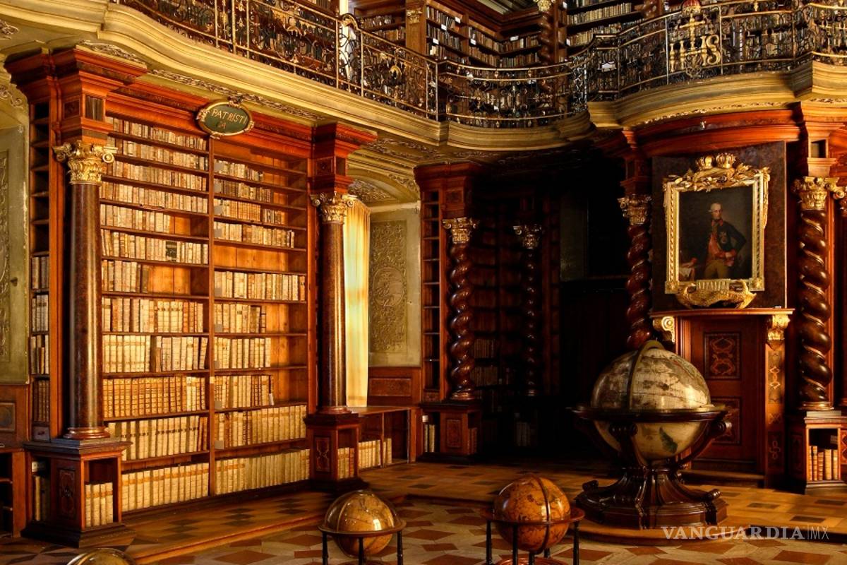 $!Biblioteca Klementinum en Praga es considerada la más bella del mundo