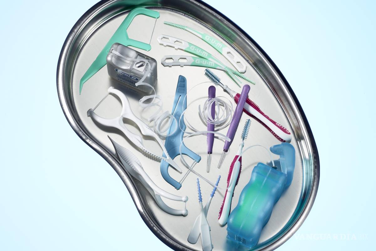 Los dentistas saben que odias usar hilo dental, pero puedes probar esto