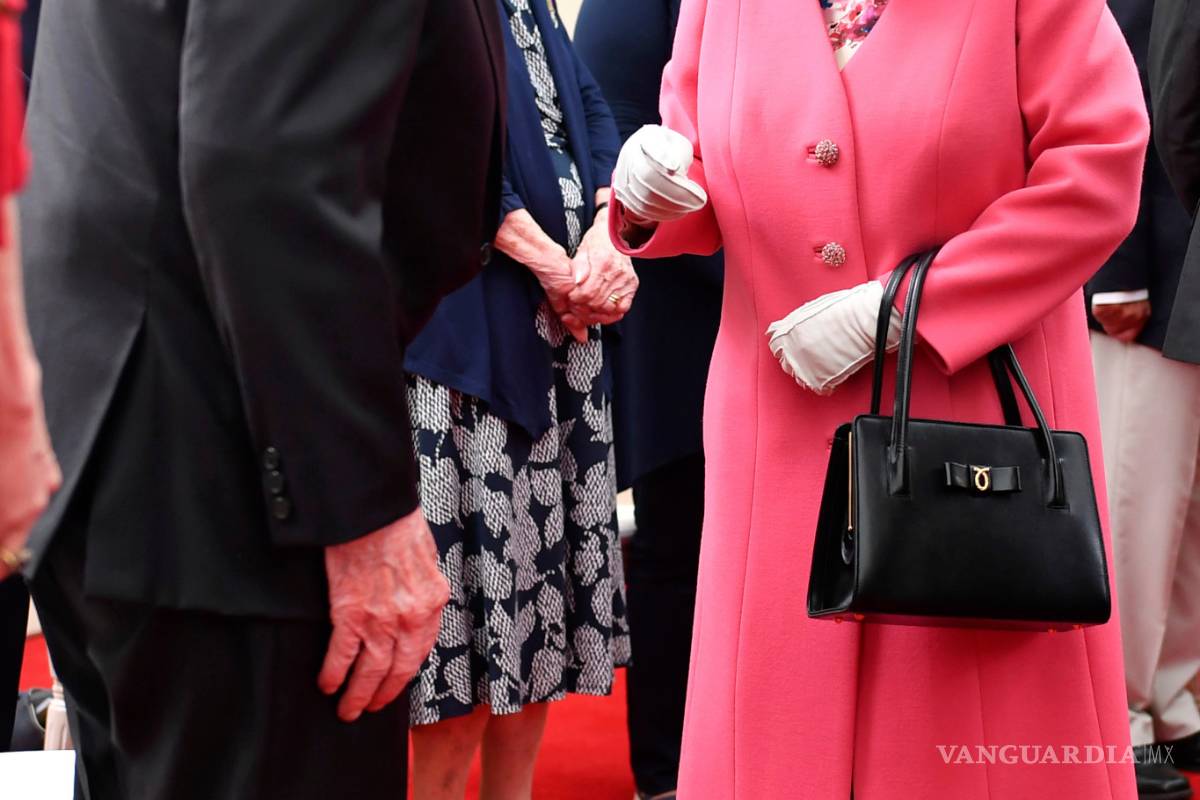 $!Isabel II y Trump honran a los veteranos del desembarco de Normandía en su 75 aniversario