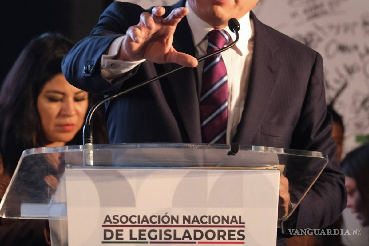 Insiste Morena en recorte a los partidos