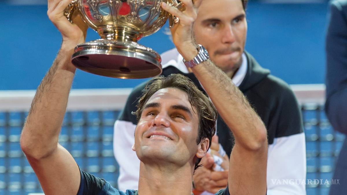 Roger Federer medita jugar por lo menos un año más