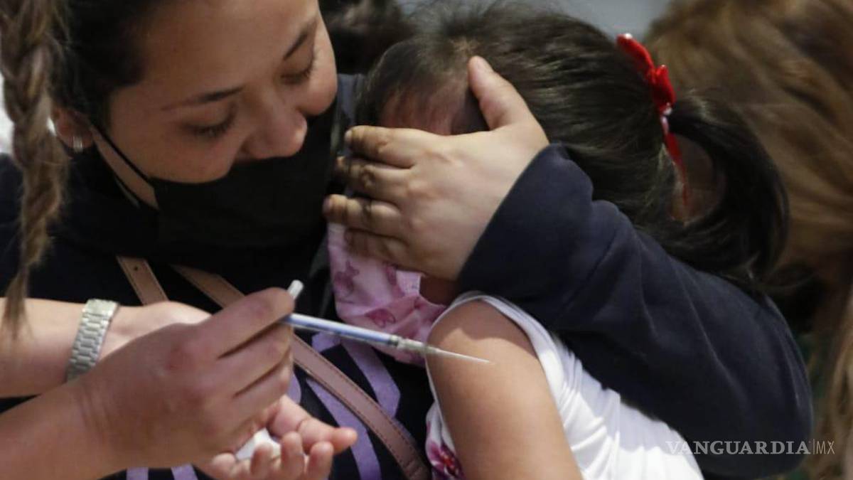 En Saltillo, costó vacuna para niños un día de sueldo a sus padres, ante falta injustificada en sus trabajos