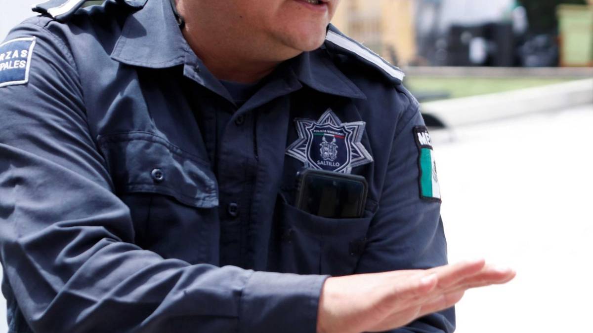 Ellos son Jesús y Marco, los policías de Saltillo que salvaron la vida de bebé que se asfixiaba