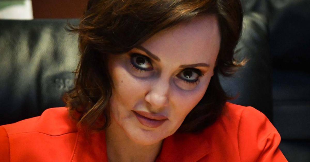 Colectivo y usuarios de X exigen el desafuero de la senadora Lilly Téllez