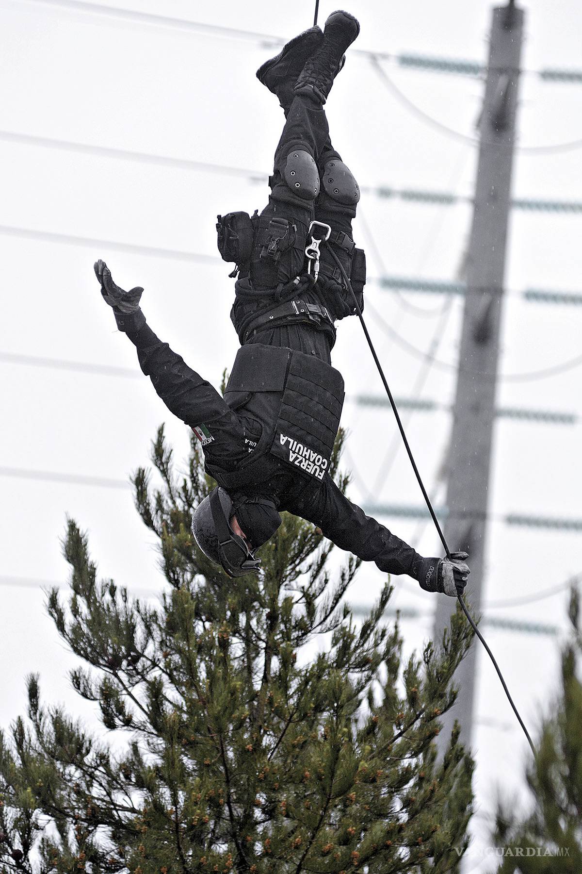 $!4 mil 190 cuesta el ‘disfraz’ de policía