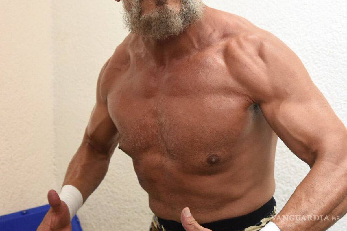 Sigue la lucha: Rey Wagner llega a Saltillo