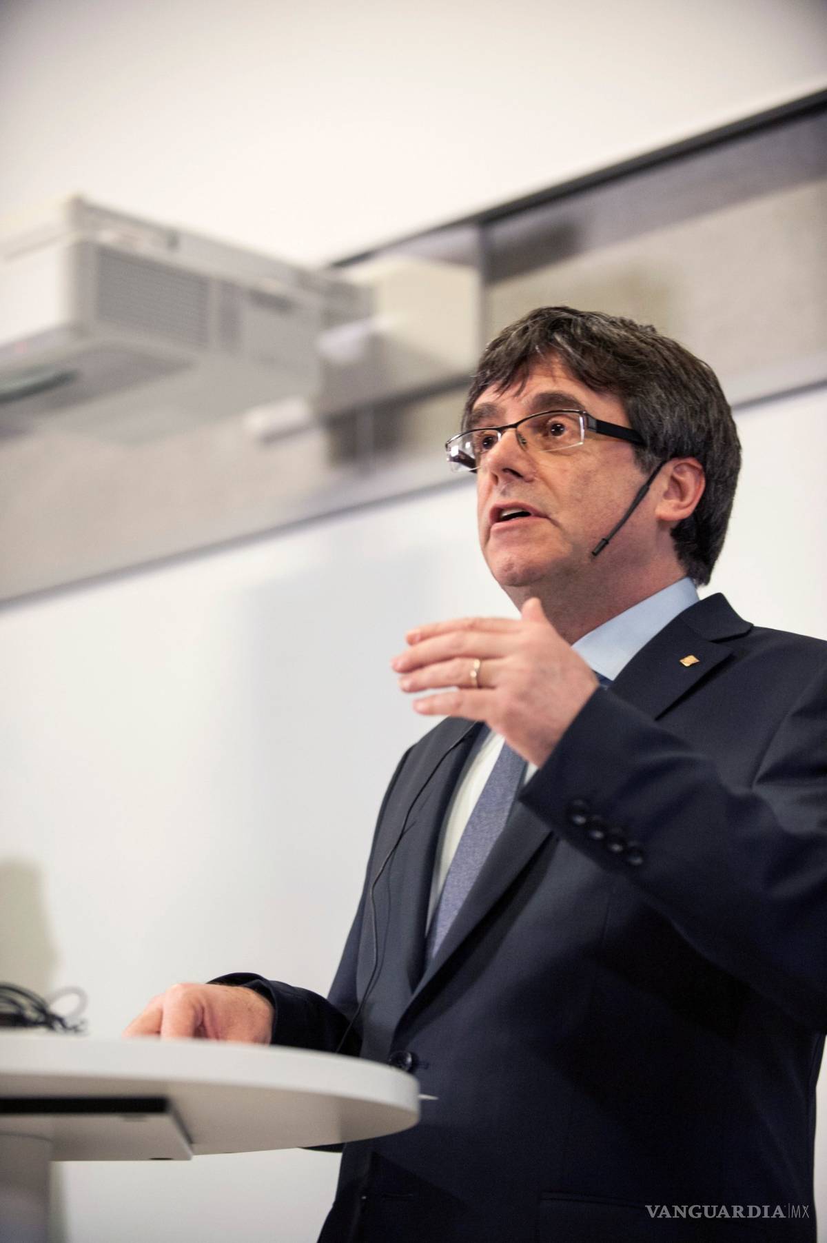 $!Puigdemont desafía al Estado español, es el único candidato&nbsp;a presidir Cataluña