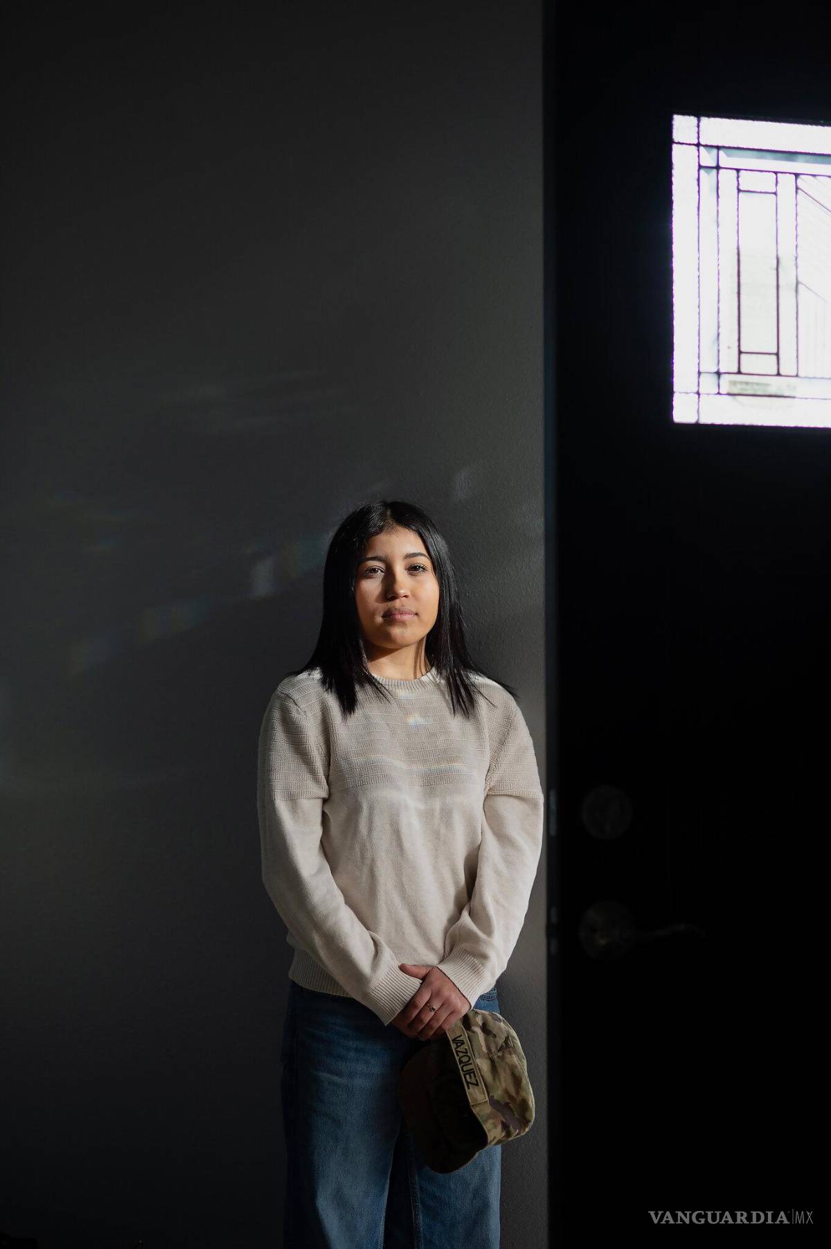 $!Lindsey Vazquez, de 20 años, se unió a la Guardia Nacional para ayudar a sus padres, que cruzaron la frontera tres décadas antes siendo adolescentes.