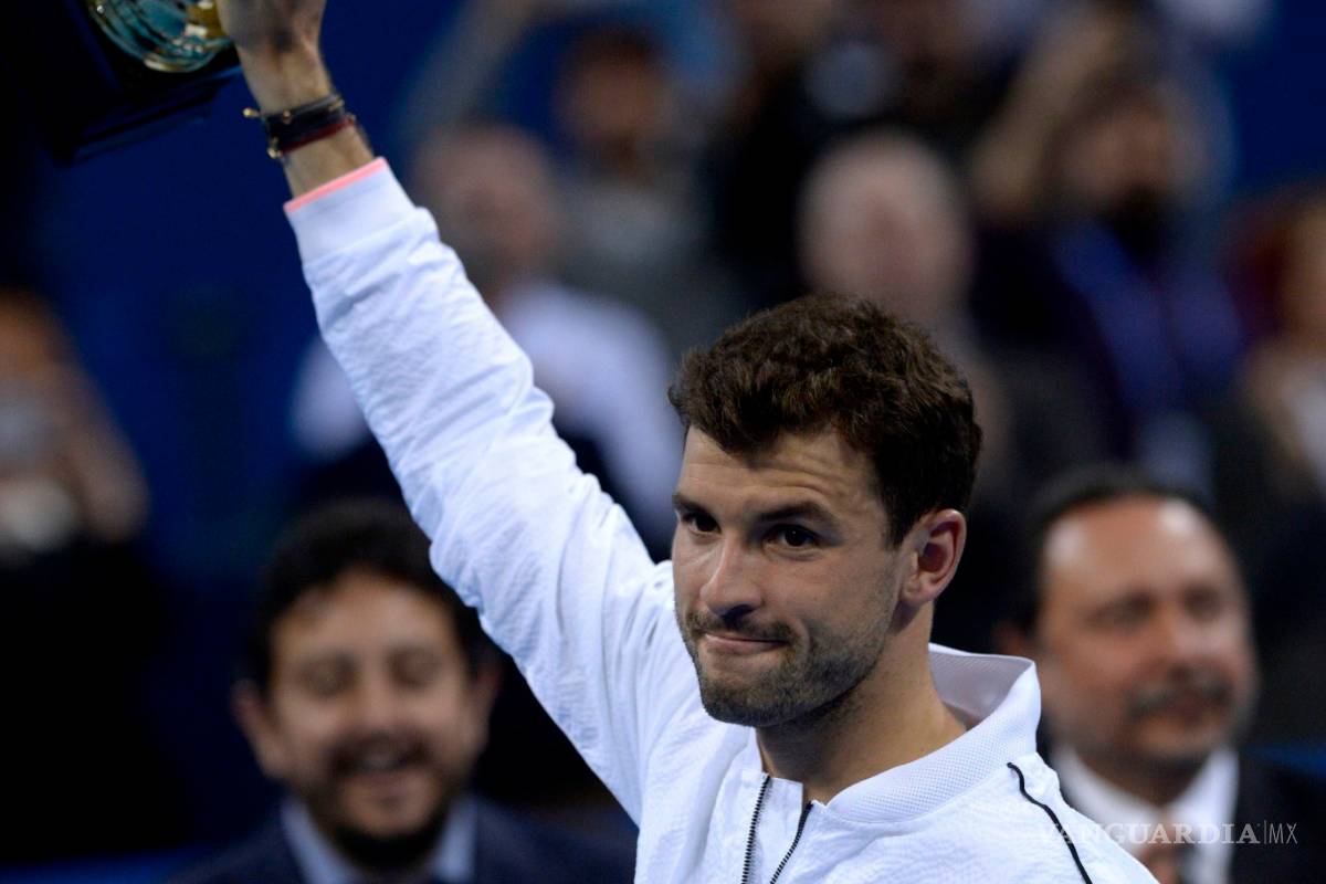 Dimitrov gana en su casa