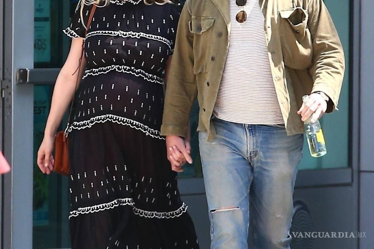 Así luce Kirsten Dunst su pancita de embarazo