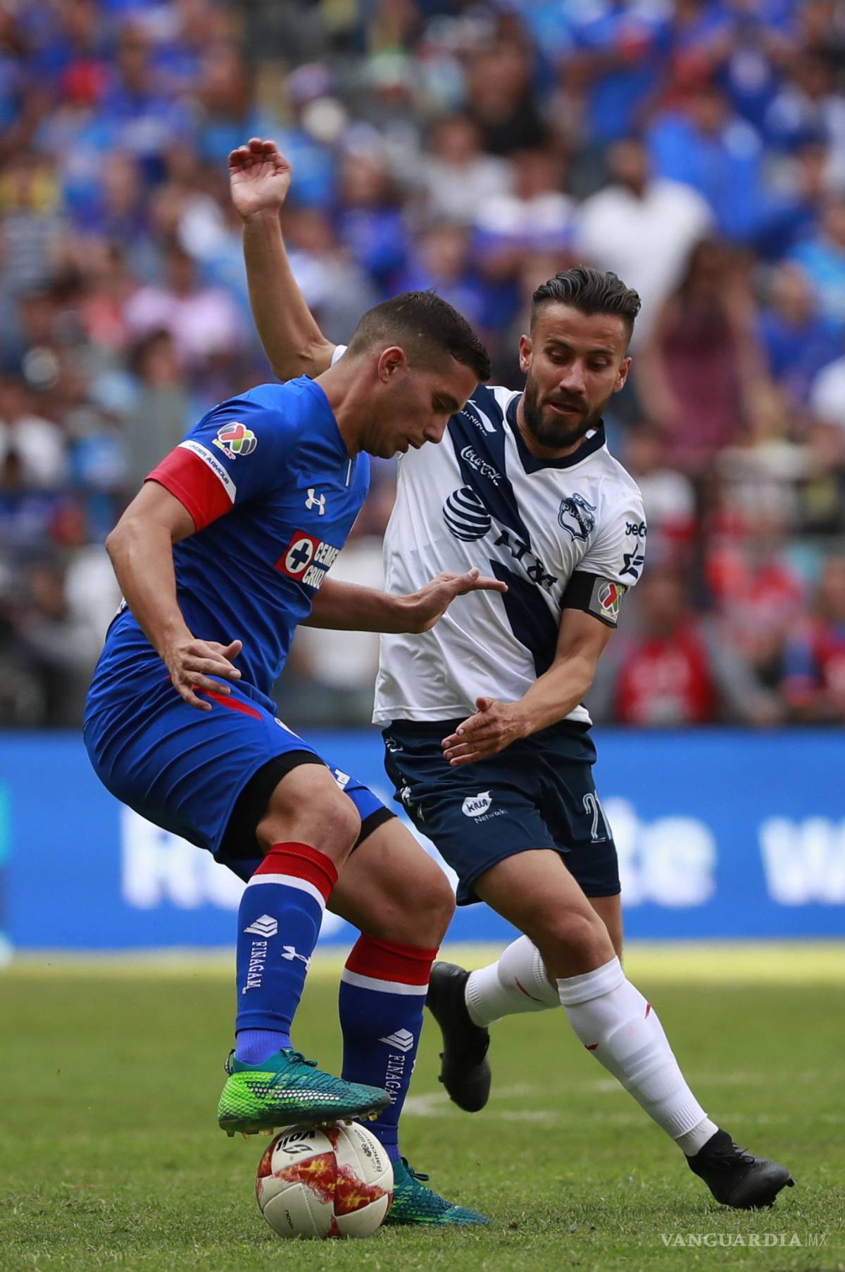 $!Gran debut de Misael Domínguez y Cruz Azul regresa triunfal al Estadio Azteca
