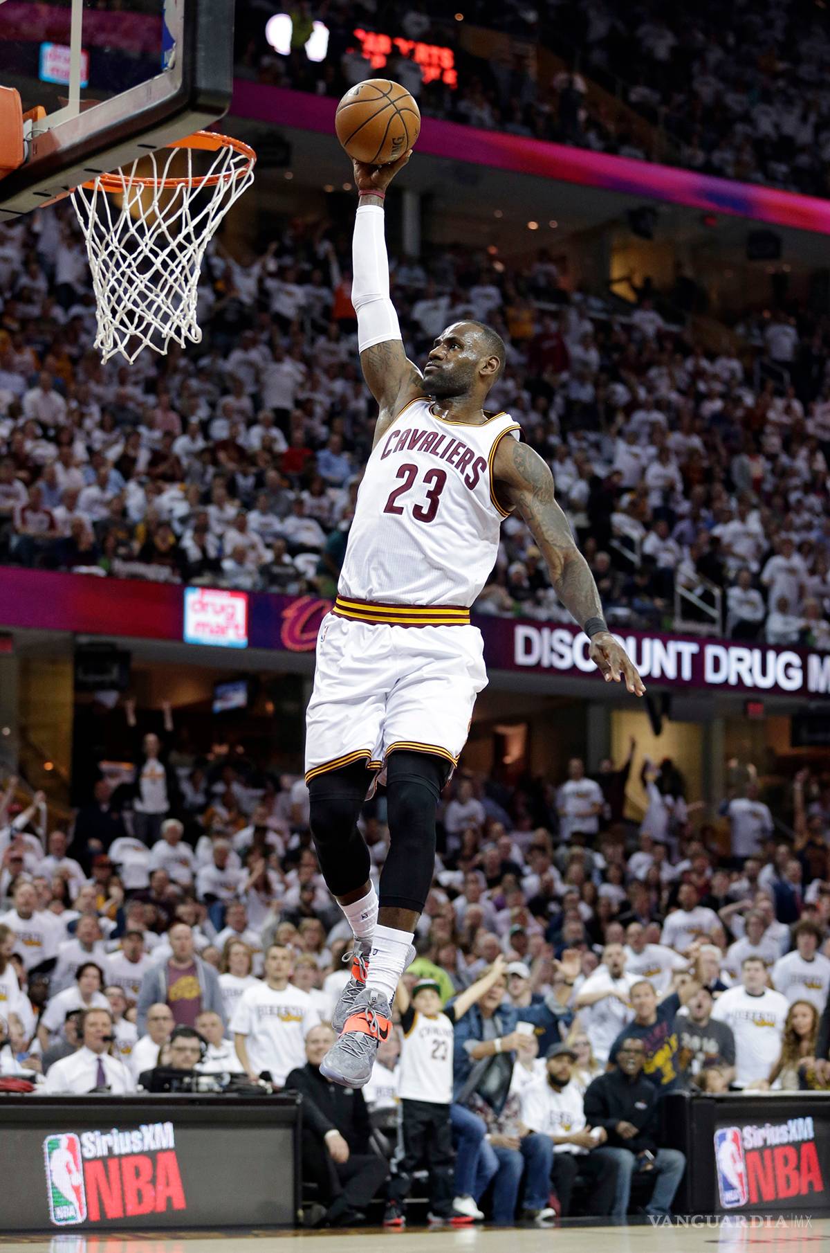 $!Cavaliers dan golpe de autoridad