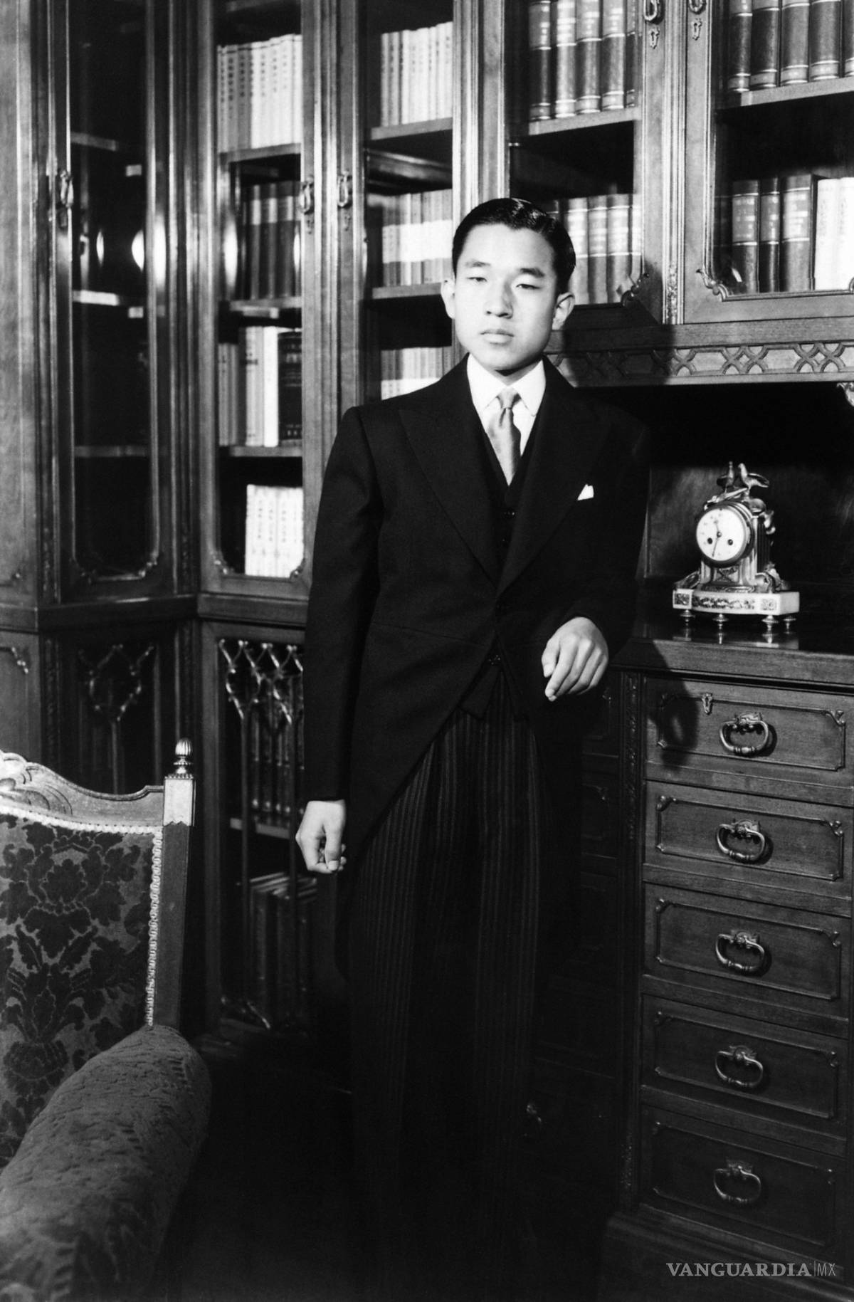 $!Akihito, cede el trono japonés por primera vez en 200 años