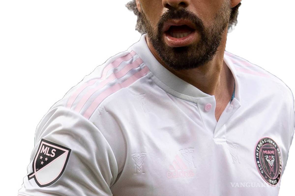 Rodolfo Pizarro y José Luis Higuera se dan tremendo agarrón por Twitter