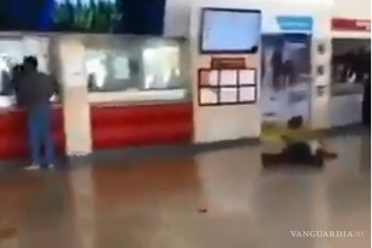 Ven a hombre asesinado y ‘siguen como si nada’ en Coatzacoalcos