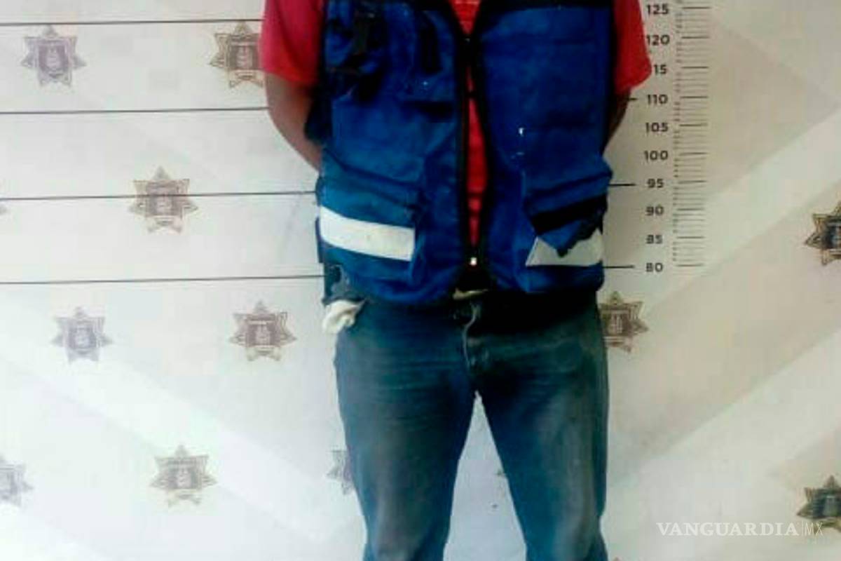 Hombre apuñala por la espalda a compañero de trabajo para despojarlo de su cartera; acaba preso