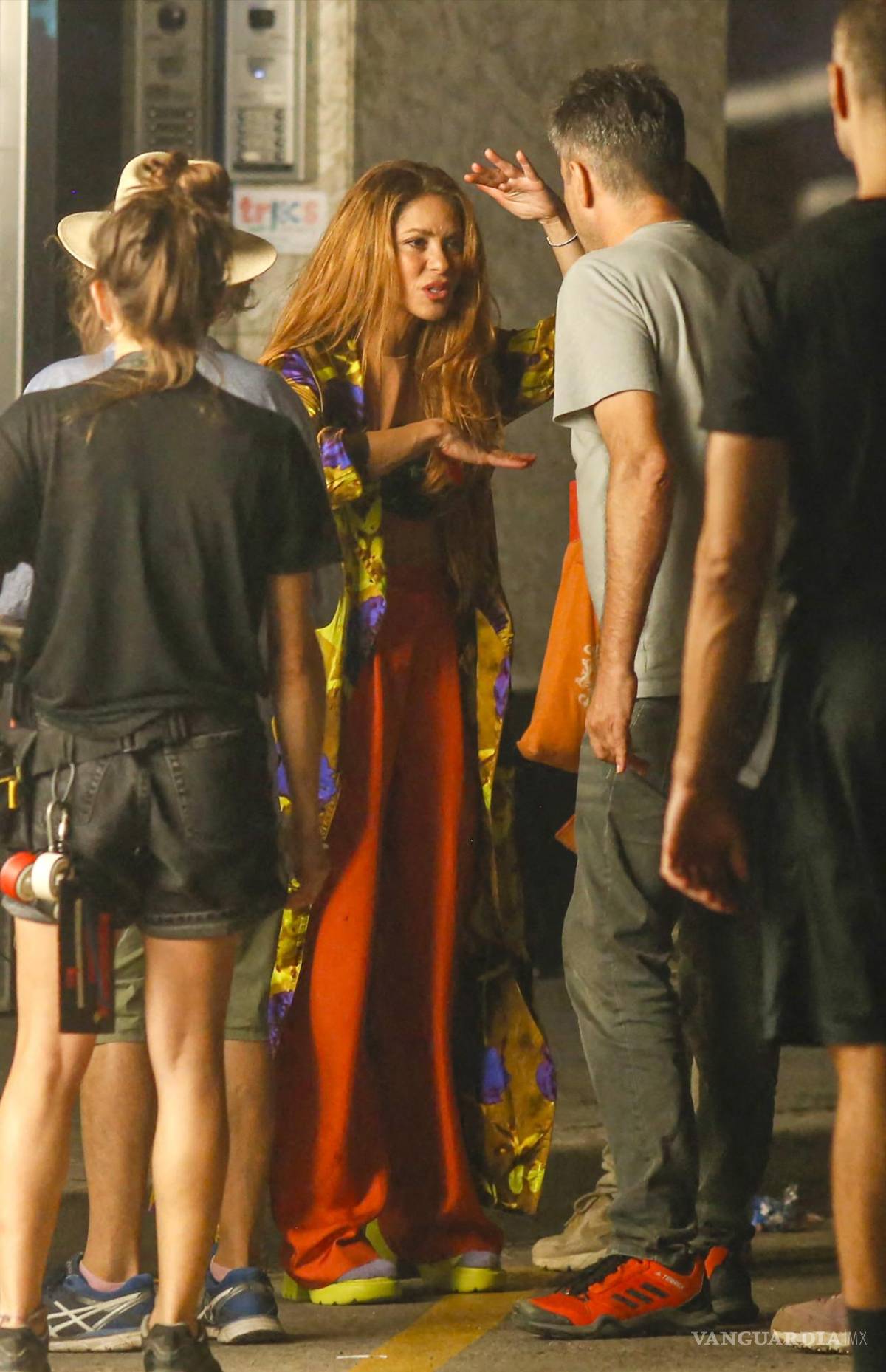 $!Shakira grabó en España el tema “Monotonía” al lado de Ozuna. (FOTO: INTERNET)