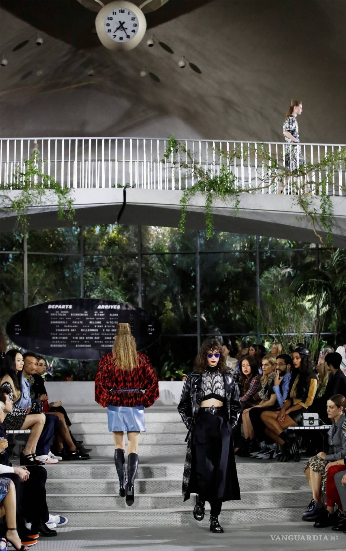 $!Louis Vuitton presenta una ecléctica colección crucero en el aeropuerto JFK