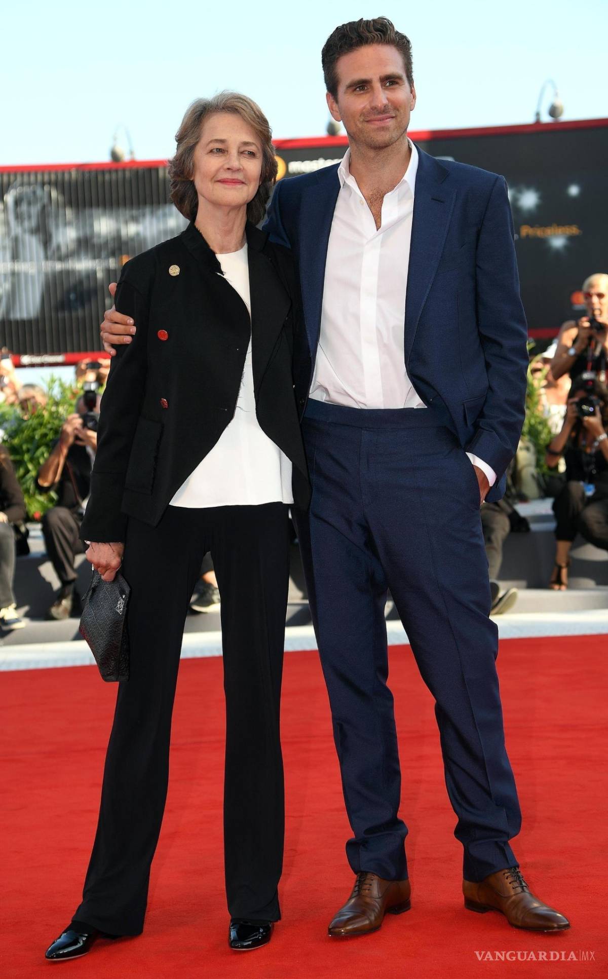 $!Charlotte Rampling pone el broche de oro al Festival de Venecia