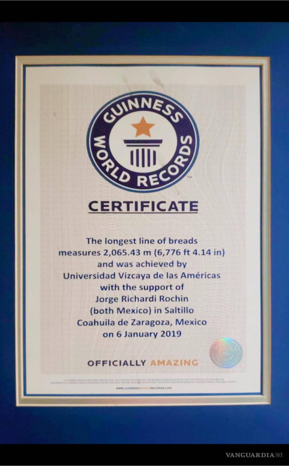 $!Recibió Saltillo certificado por el Guinness World Records por la rosca de reyes más grande del mundo en 2019.