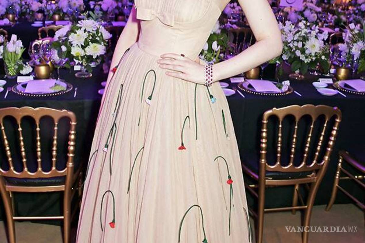 $!Elle Fanning y el vestido que provocó su desmayo en Cannes