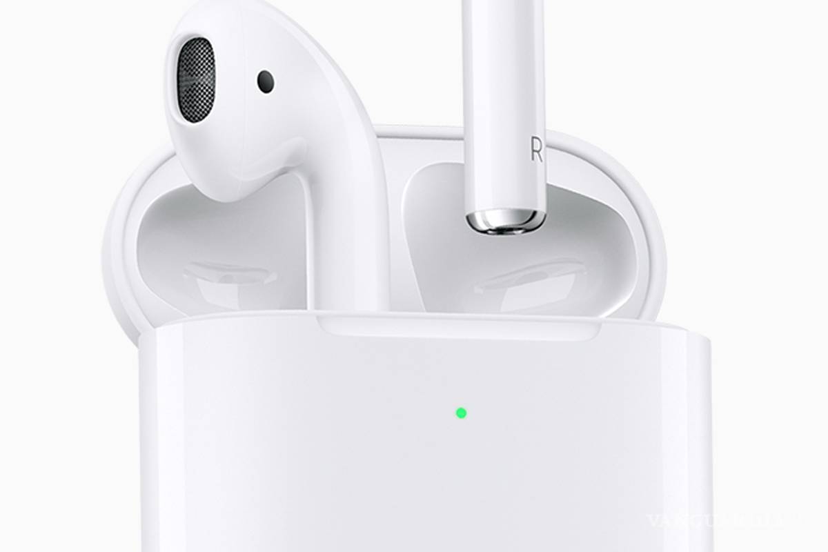 Apple recarga sus AirPods con el chip H1 que brinda una hora más de conversación