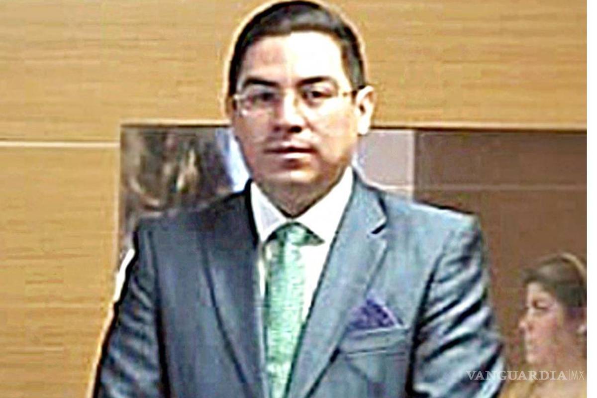 Compra Alex Tonatiuh Márquez, jefe aduanal, penthouse a Coronel del Ejército