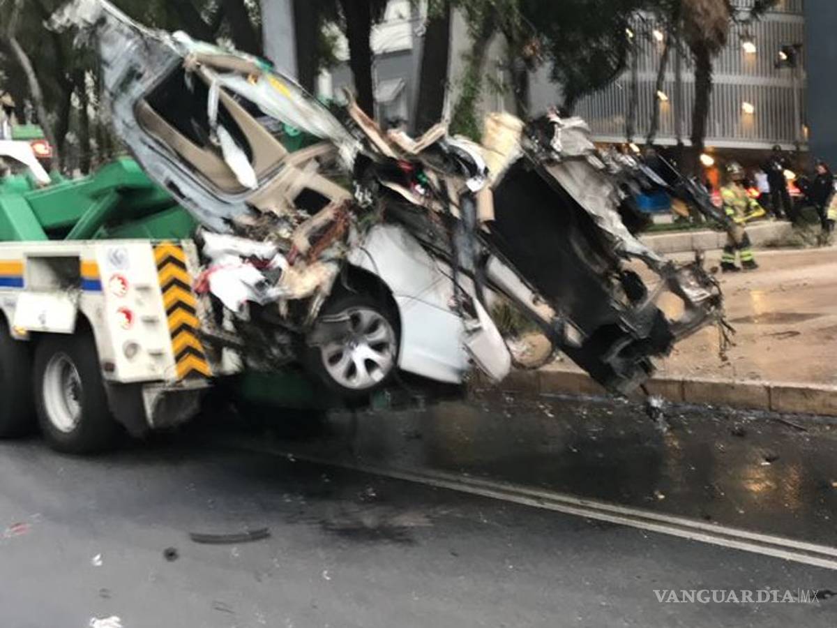 $!Cuatro muertos tras chocar en auto de lujo en Paseo de la Reforma