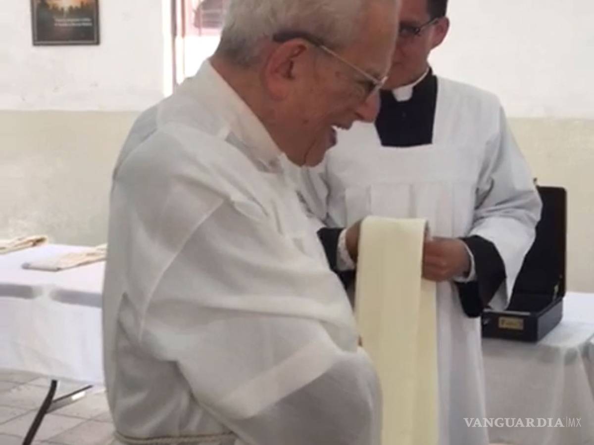 $!Con misa, festeja el obispo emérito de Saltillo sus 97 años