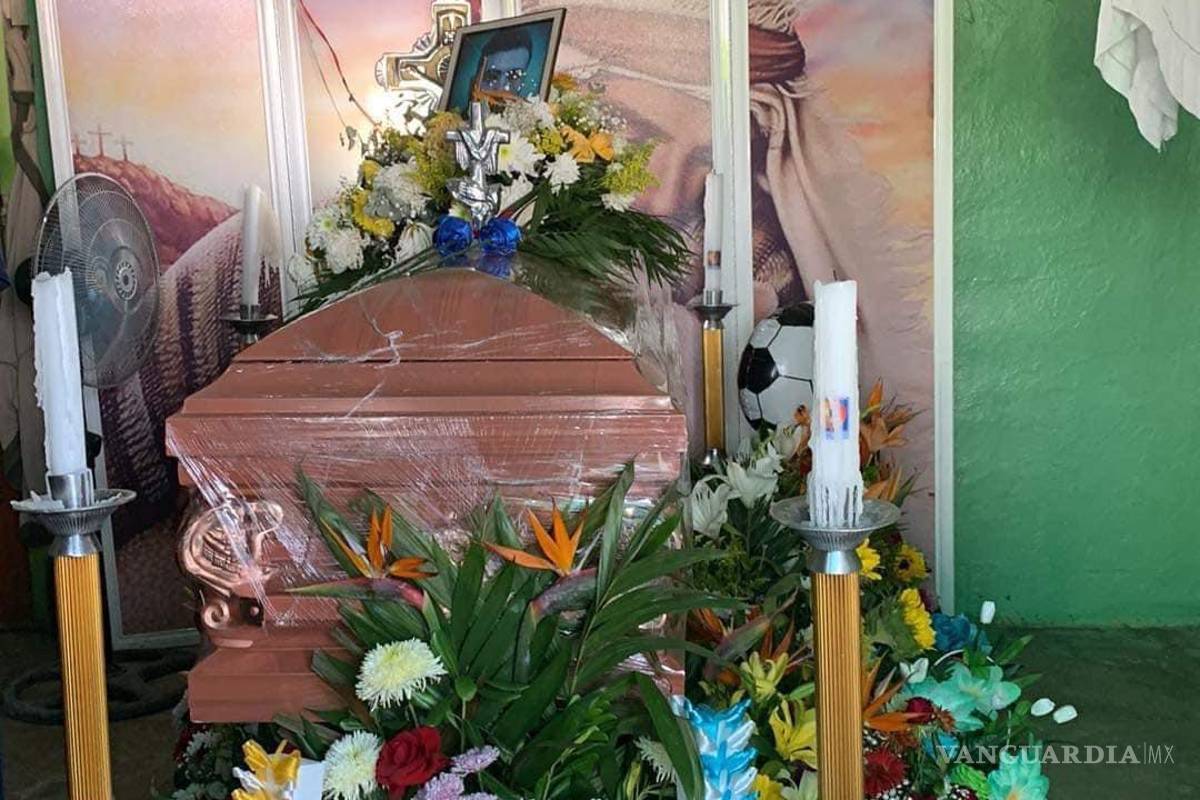 Cuerpo de joven se descompone en sepelio; hermana denuncia negligencia de la Funeraria Latinoamericana, de Monclova (video)