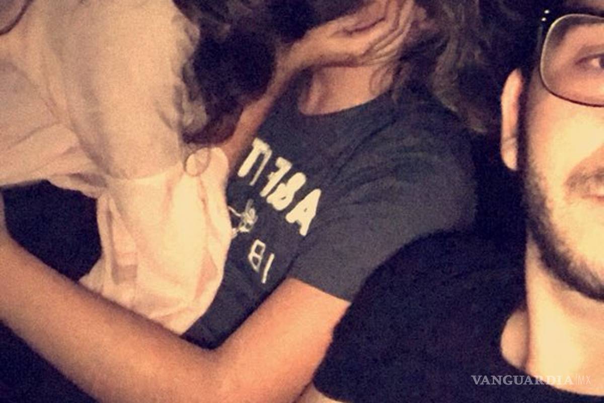 $!La infidelidad de una novia, capturada en una 'selfie'