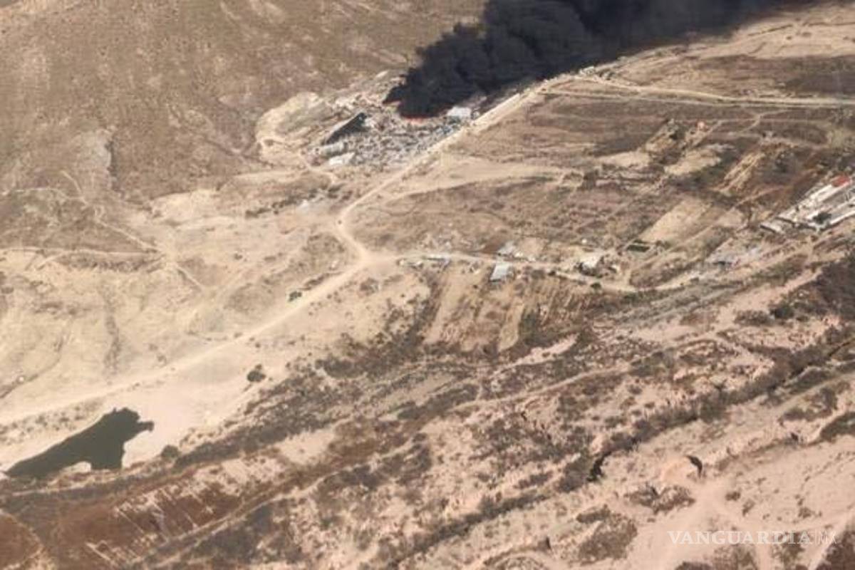 $!Descartan población en riesgo por incendio recicladora de Ramos Arizpe