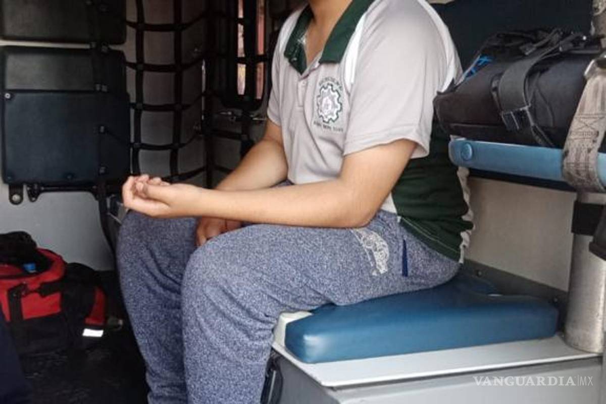 Apuñalan en la mano a estudiante en la Alameda de Ramos Arizpe