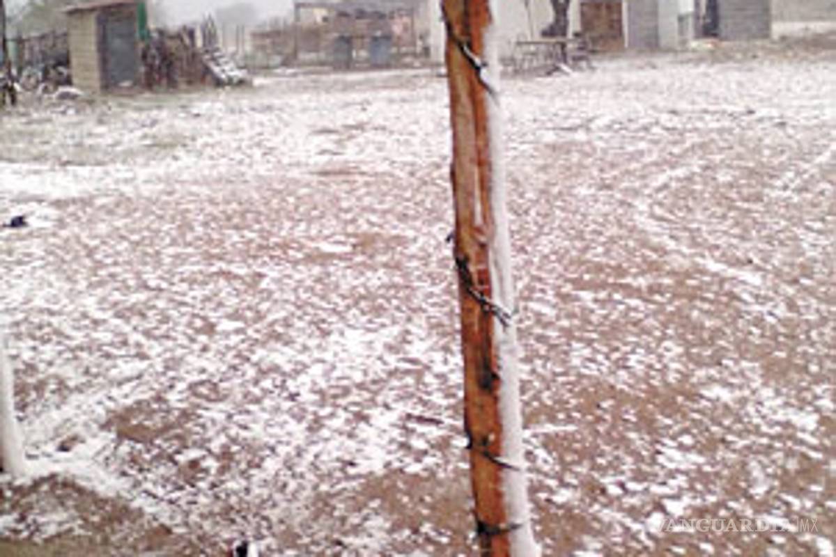 Cae nevada en poblado de Ocampo