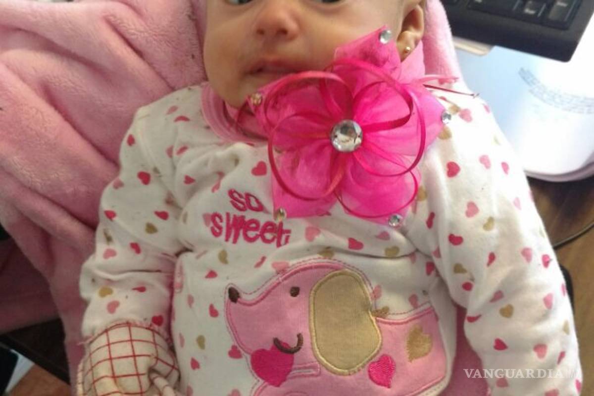 Encuentran a bebé abandonada sobre autopista México–Querétaro