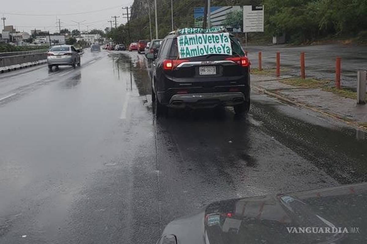 El #AMLOVETEYA suena de nuevo contra Obrador en varias partes del país