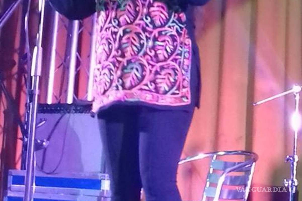 $!Blues y fraude desgarran noche de concierto en Monterrey