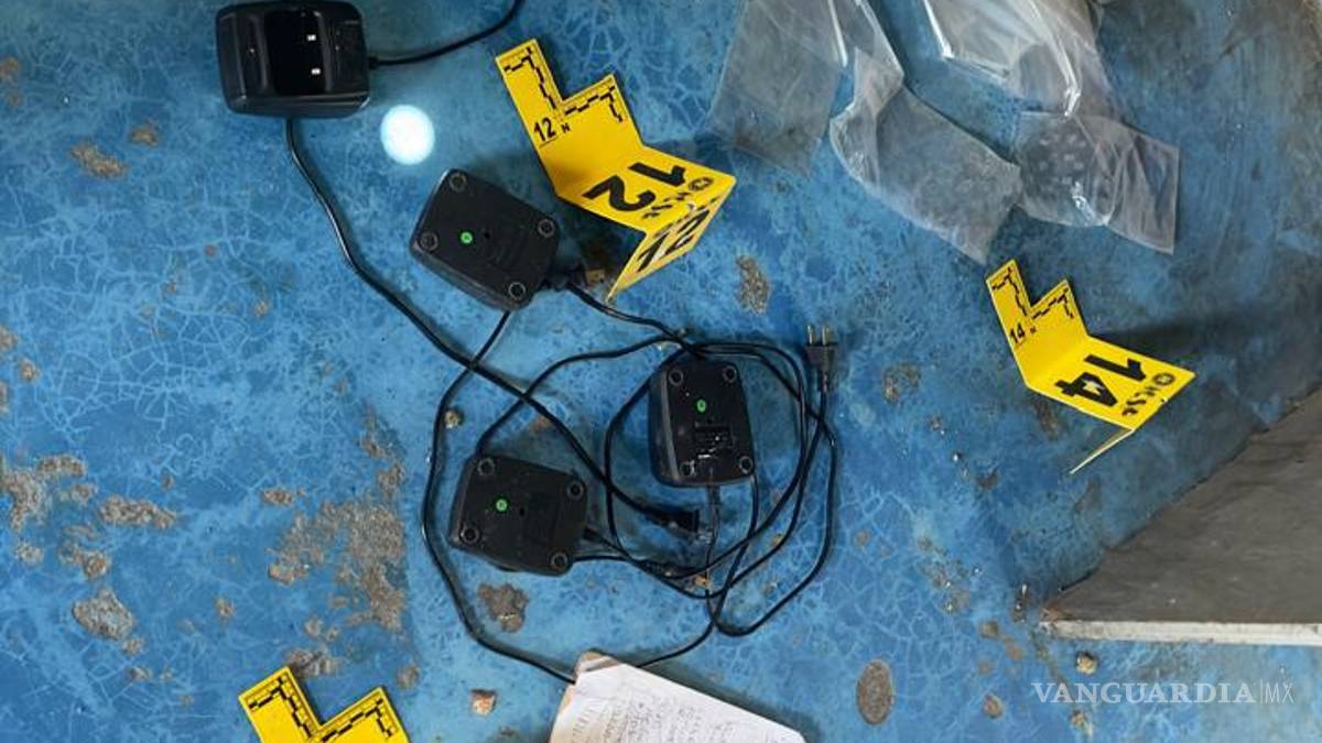 Catean vivienda en Apodaca, Nuevo León; hallan armas y drogas