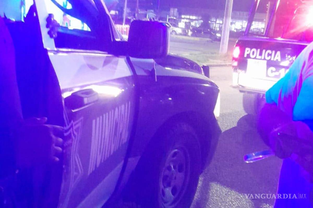 Golpean empleados de taquería a mujer al sur de Saltillo; víctima pide orden de restricción