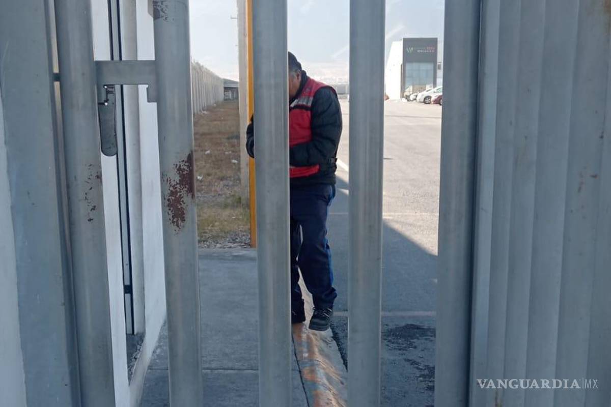 Señalan a empresa en Saltillo por discriminar a joven trans; le pidieron cambiar de ropa